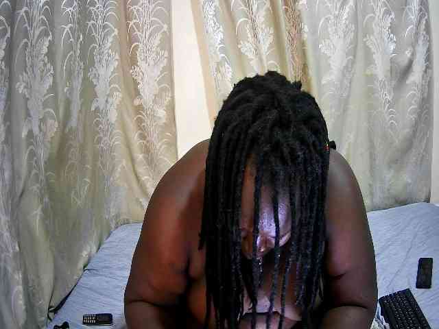 chubby-cherry webcam