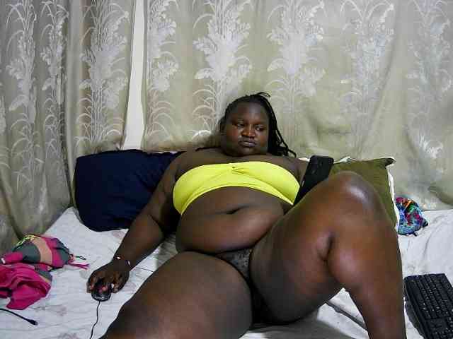 chubby-cherry webcam