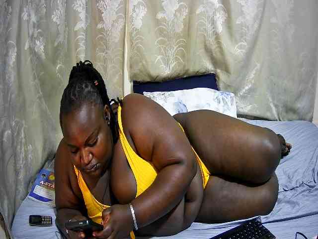 chubby-cherry webcam