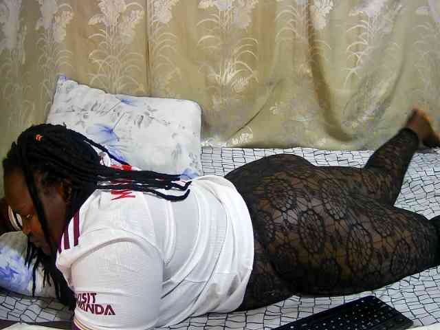 chubby-cherry webcam