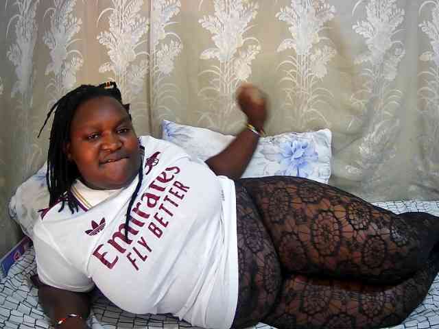 chubby-cherry webcam