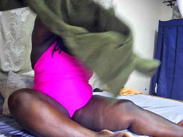 chubby-cherry webcam