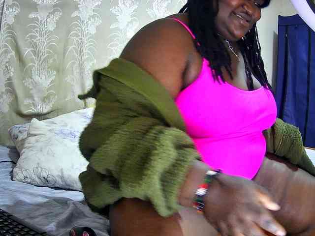 chubby-cherry webcam