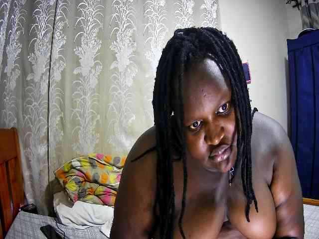 chubby-cherry webcam