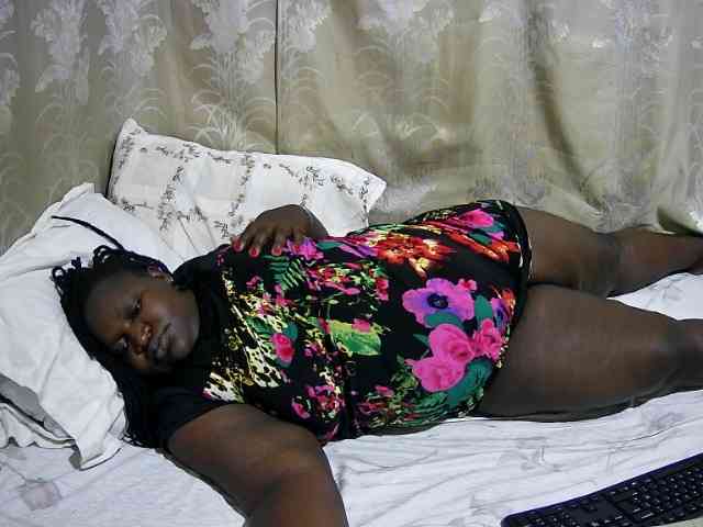 chubby-cherry webcam