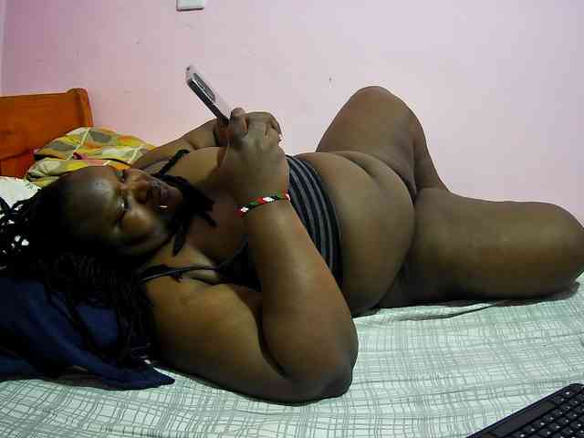 chubby-cherry webcam