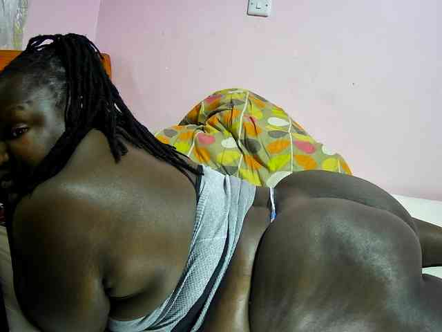 chubby-cherry webcam