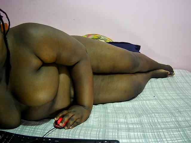 chubby-cherry webcam