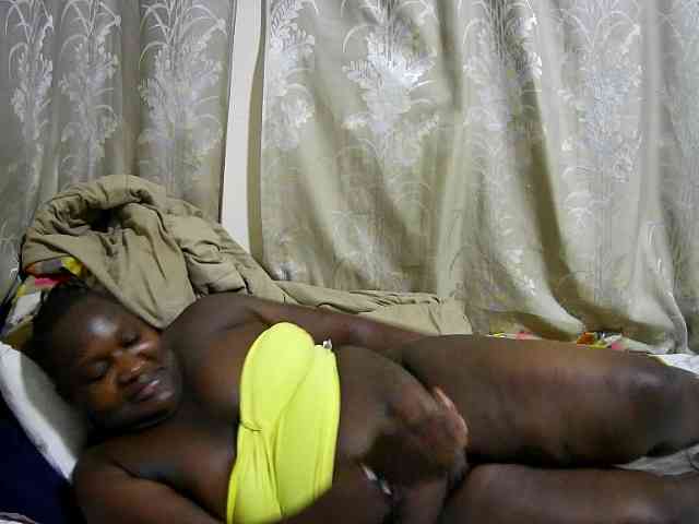 chubby-cherry webcam