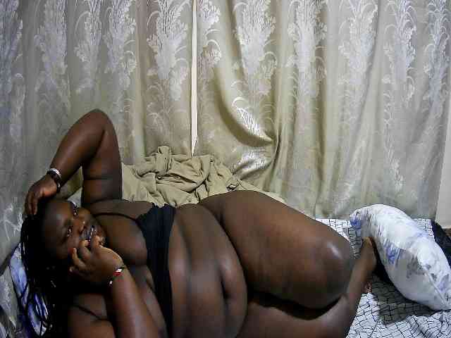 chubby-cherry webcam