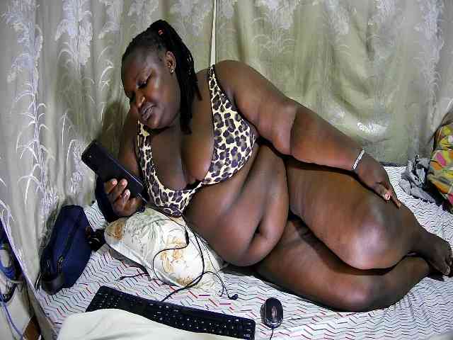 chubby-cherry webcam