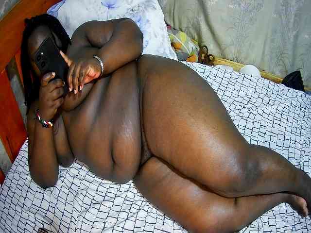 chubby-cherry webcam