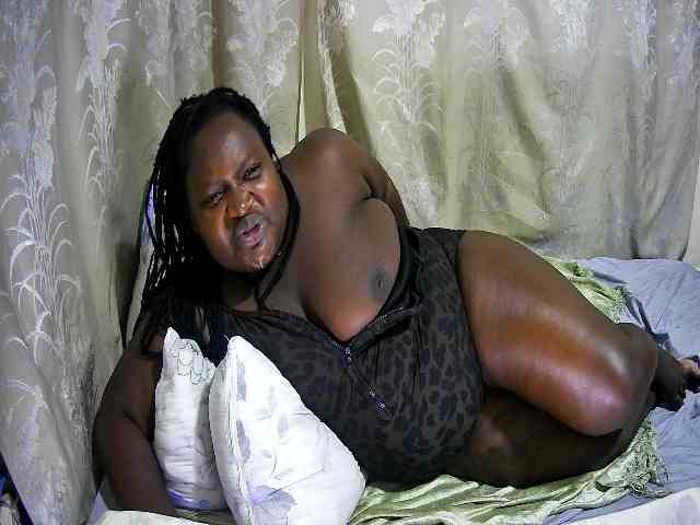 chubby-cherry webcam