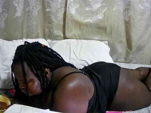 chubby-cherry webcam