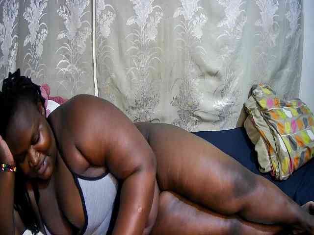 chubby-cherry webcam