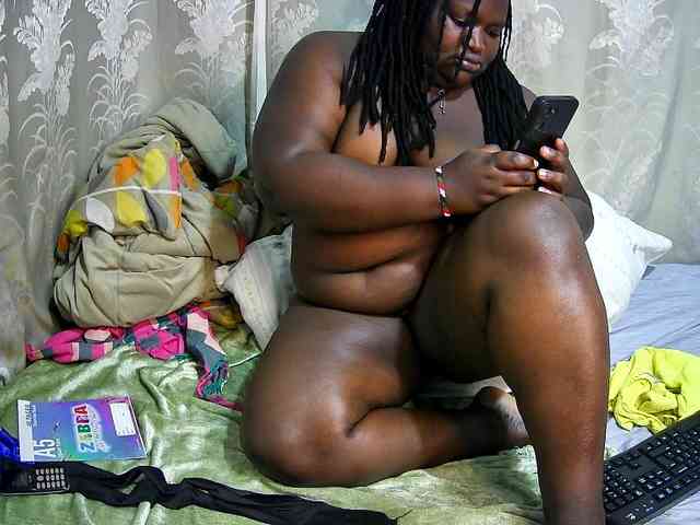 chubby-cherry webcam