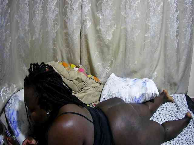 chubby-cherry webcam