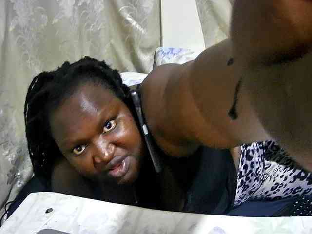 chubby-cherry webcam