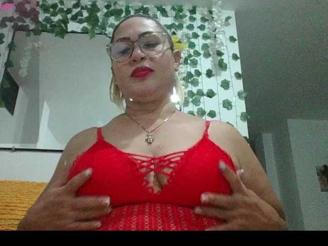 Hotmommyxxx