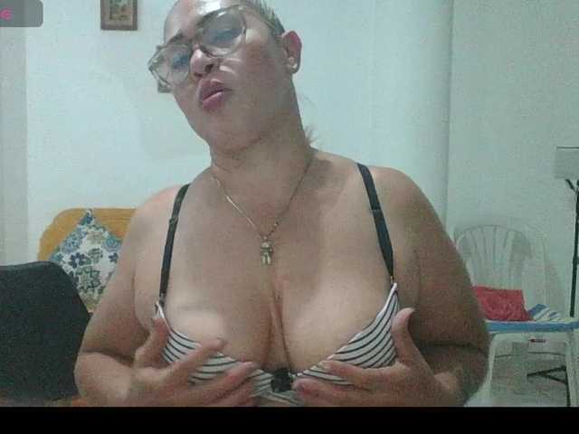 Hotmommyxxx