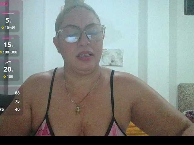 Hotmommyxxx