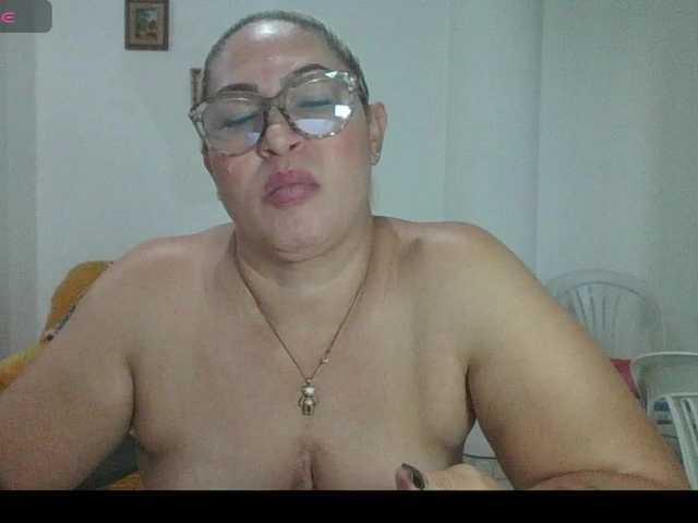 Hotmommyxxx