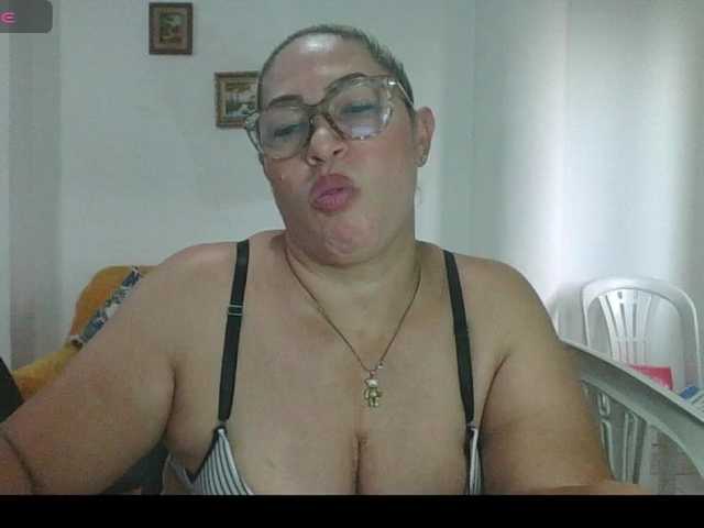Hotmommyxxx