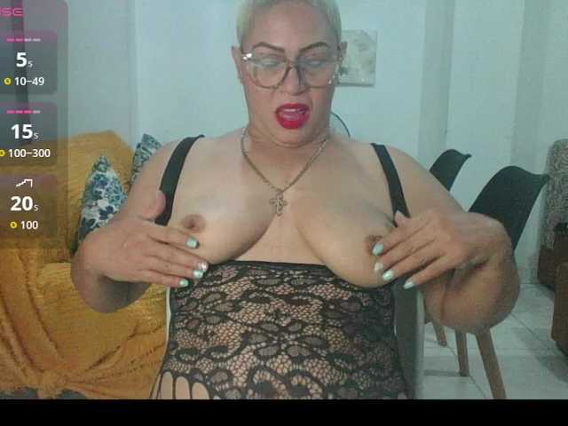 Hotmommyxxx