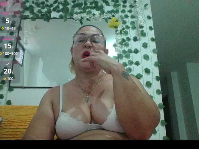 Hotmommyxxx
