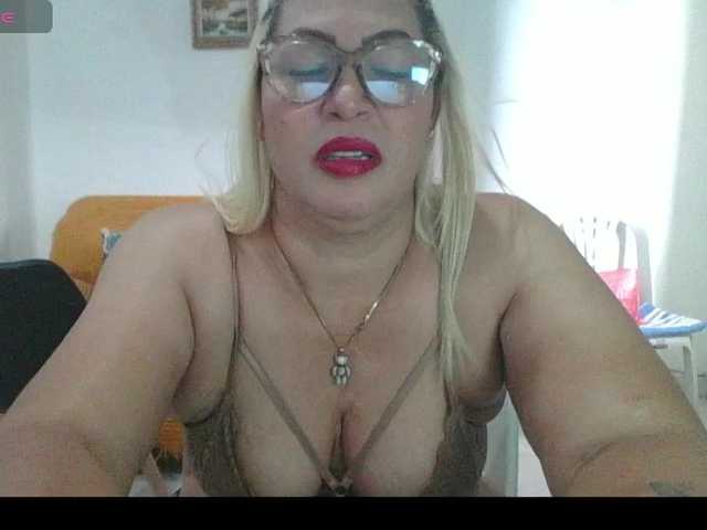 Hotmommyxxx