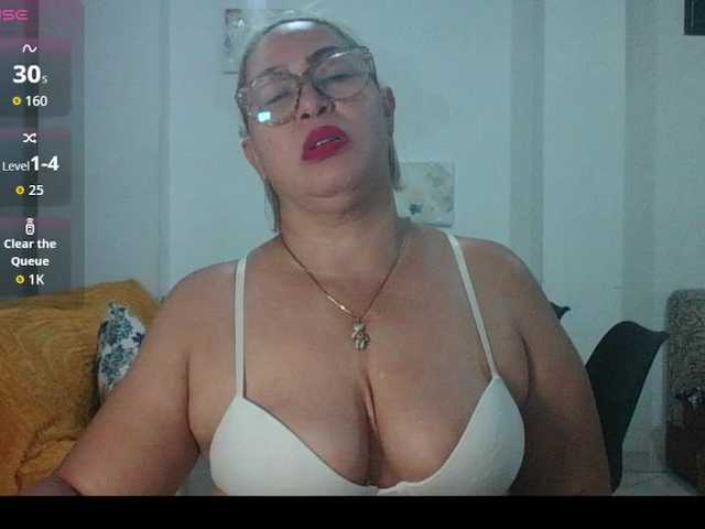 Hotmommyxxx