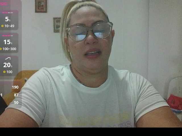 Hotmommyxxx