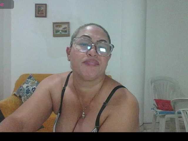 Hotmommyxxx