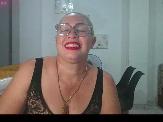 Hotmommyxxx