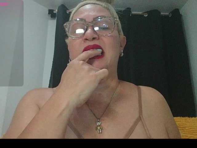 Hotmommyxxx