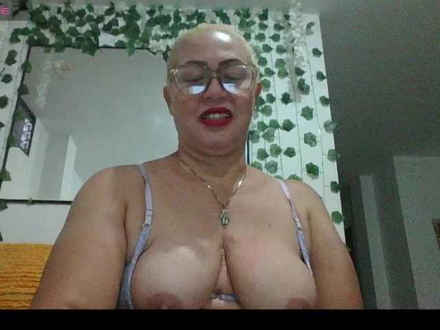 Hotmommyxxx