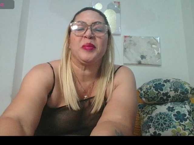 Hotmommyxxx