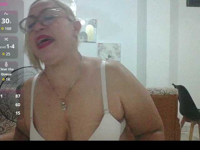 Hotmommyxxx
