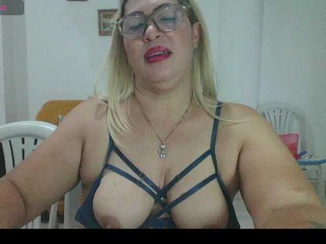 Hotmommyxxx