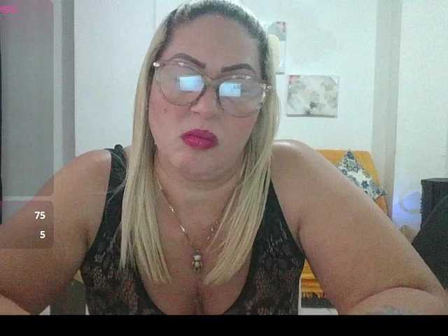 Hotmommyxxx