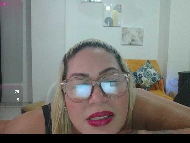 Hotmommyxxx