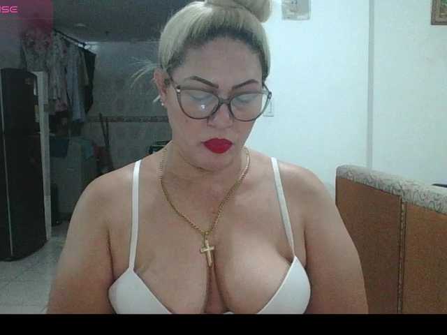 Hotmommyxxx
