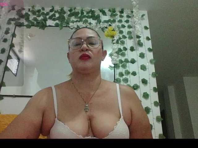 Hotmommyxxx