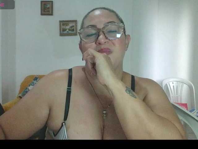 Hotmommyxxx