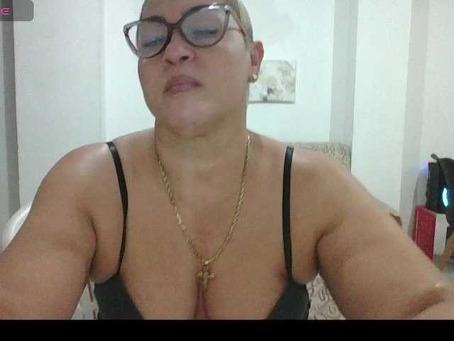 Hotmommyxxx