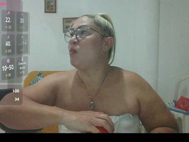 Hotmommyxxx live cam on BongaCams