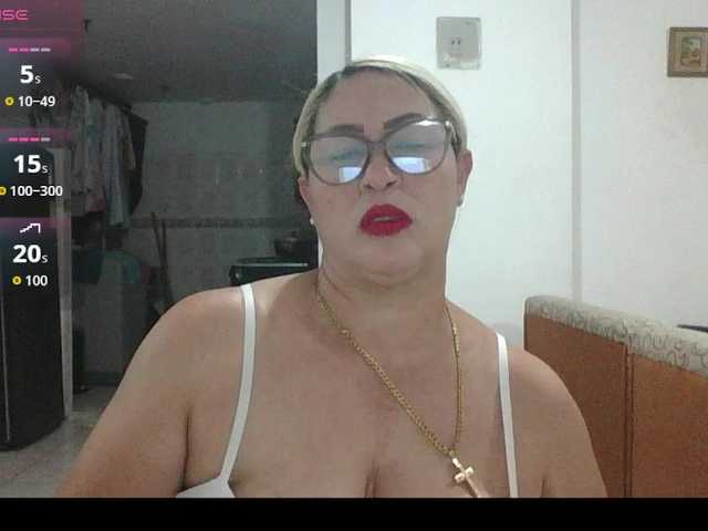 Hotmommyxxx