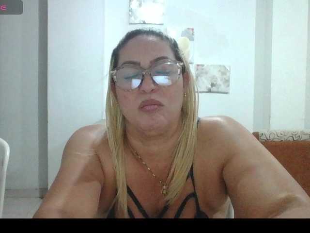 Hotmommyxxx
