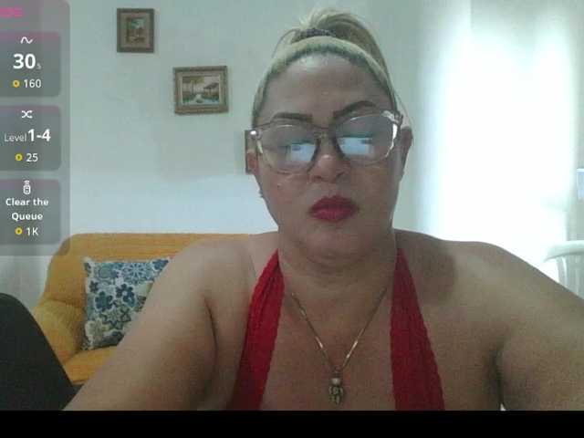 Hotmommyxxx live cam on BongaCams