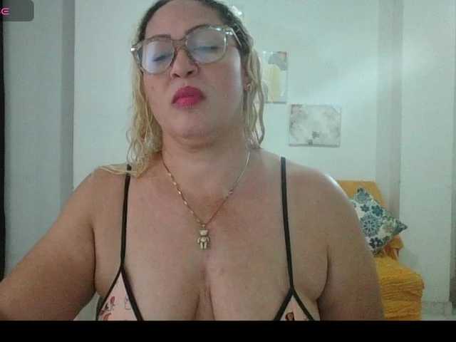 Hotmommyxxx